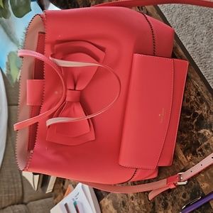 Brand new kate spade purse and wallett.never used.